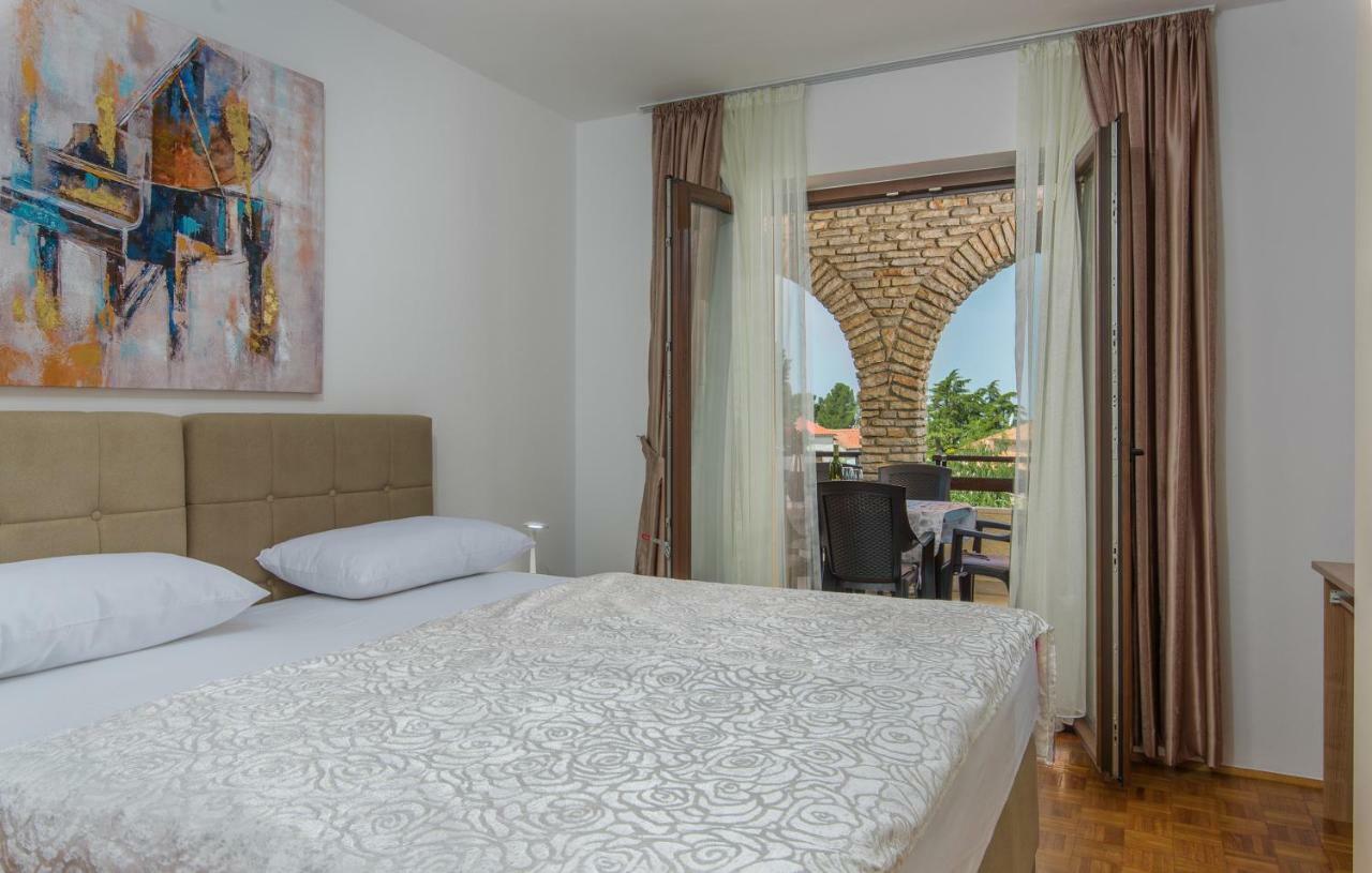 Apartments Marizela Porec Exterior photo